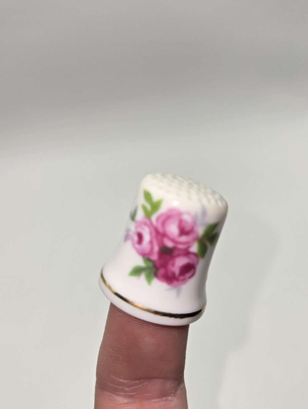 Vintage Bone China Thimble With Dloral Pattern And Gold Trim